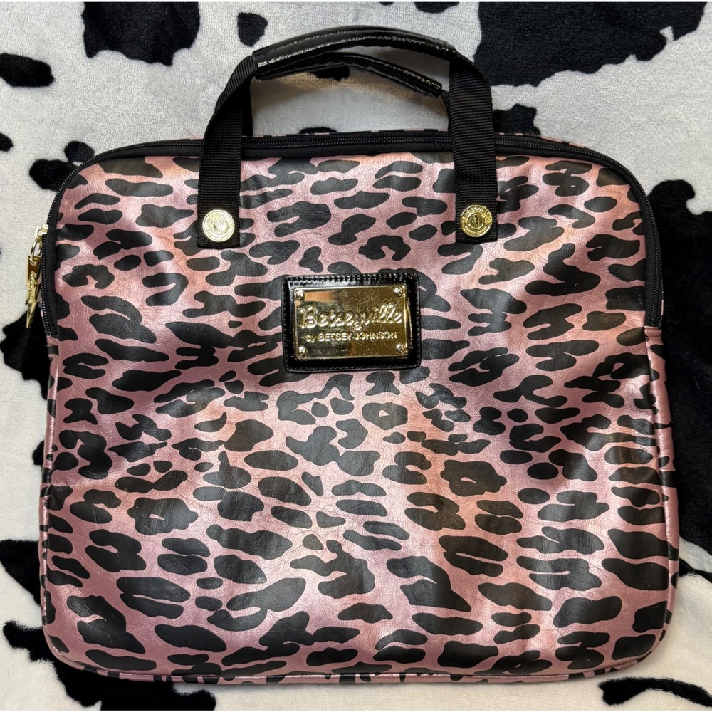 Betseyville Betsey Johnson Laptop Bag Pink Metallic Leopard Print Sleeve Case